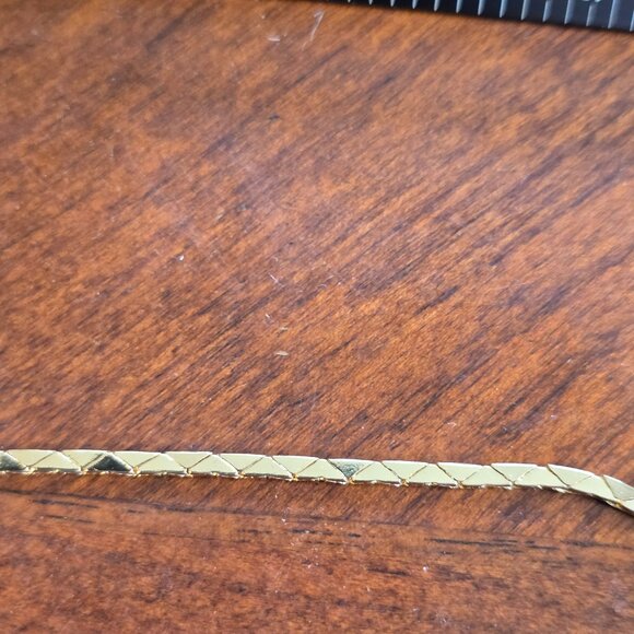 Christian Dior Bracelet Green Cabochon Crystal Gold Plated SIGNED VINTAGE Pretty - Picture 16 of 16